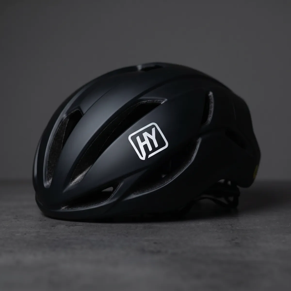 HY-SiO1-2 reflective silicone heat transfer demonstrating high-definition details and retroreflective performance