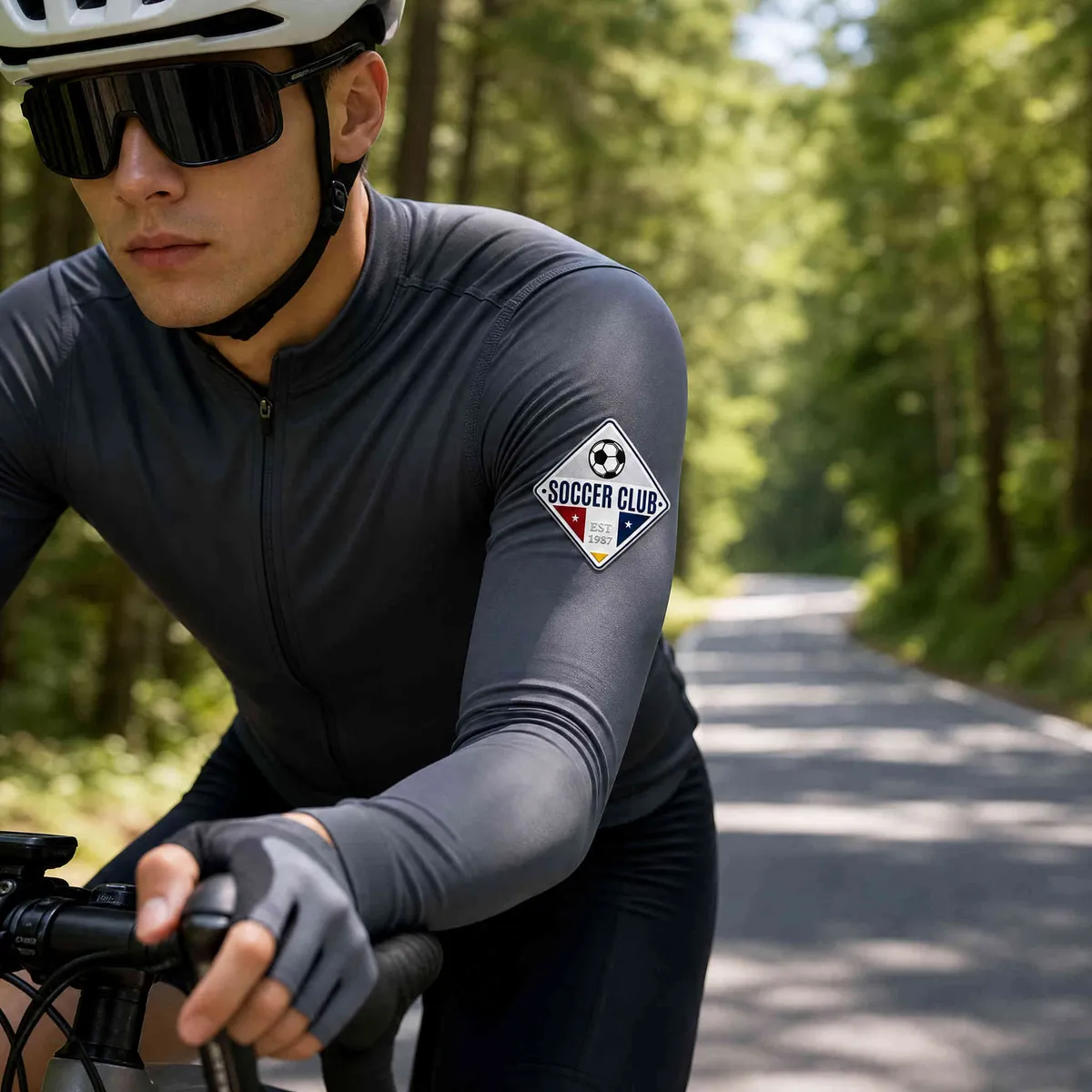 Digital printing Heat Transfer Vinyl on professional sports and outdoor apparel with full-color digital printing